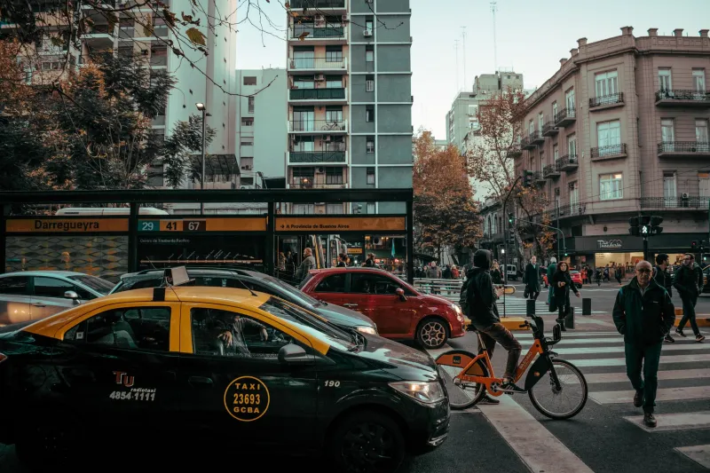 Pedalar como ato político: quando a bicicleta se torna instrumento de transformação urbana no Chile